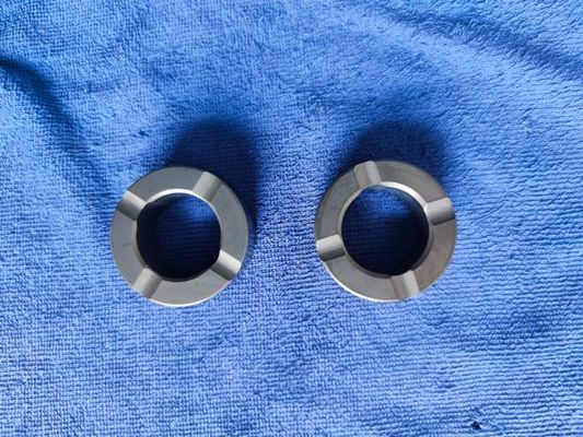 Tùy chỉnh Silicon Carbide Ceramic sleeve / Bushing Long Life cho máy móc công nghiệp