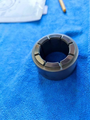 Tùy chỉnh SiCC + C Bushing đáp ứng nhu cầu nhiệt độ cao của ngành công nghiệp ô tô